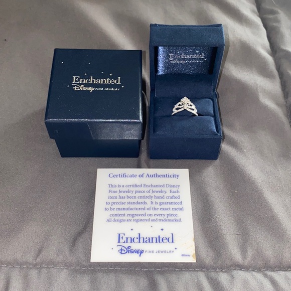 Enchanted Disney Ariel Shell Ring - Picture 1 of 4